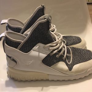 Adidas Men’s Tubular Sneaker